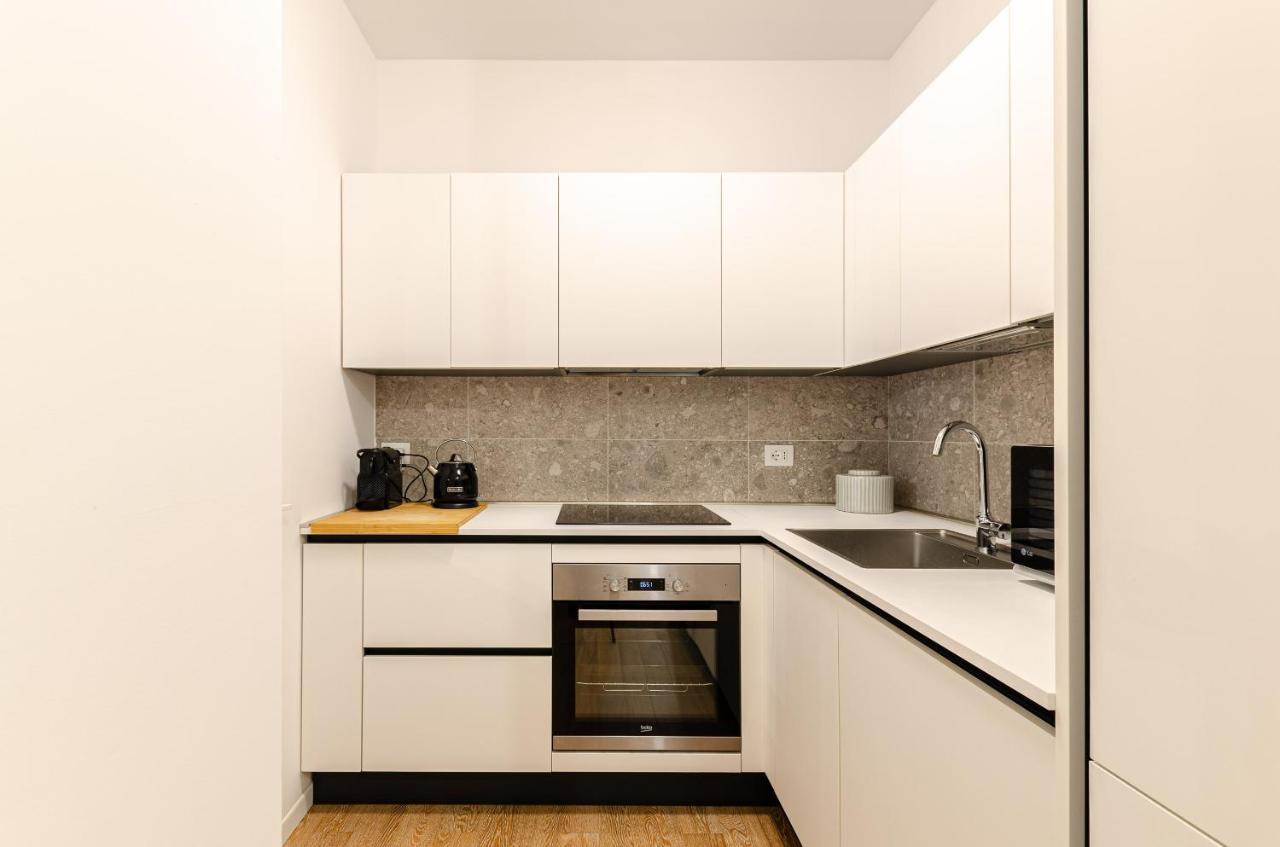 Design Apartment - Porta Romana - Duomo Milan Bagian luar foto