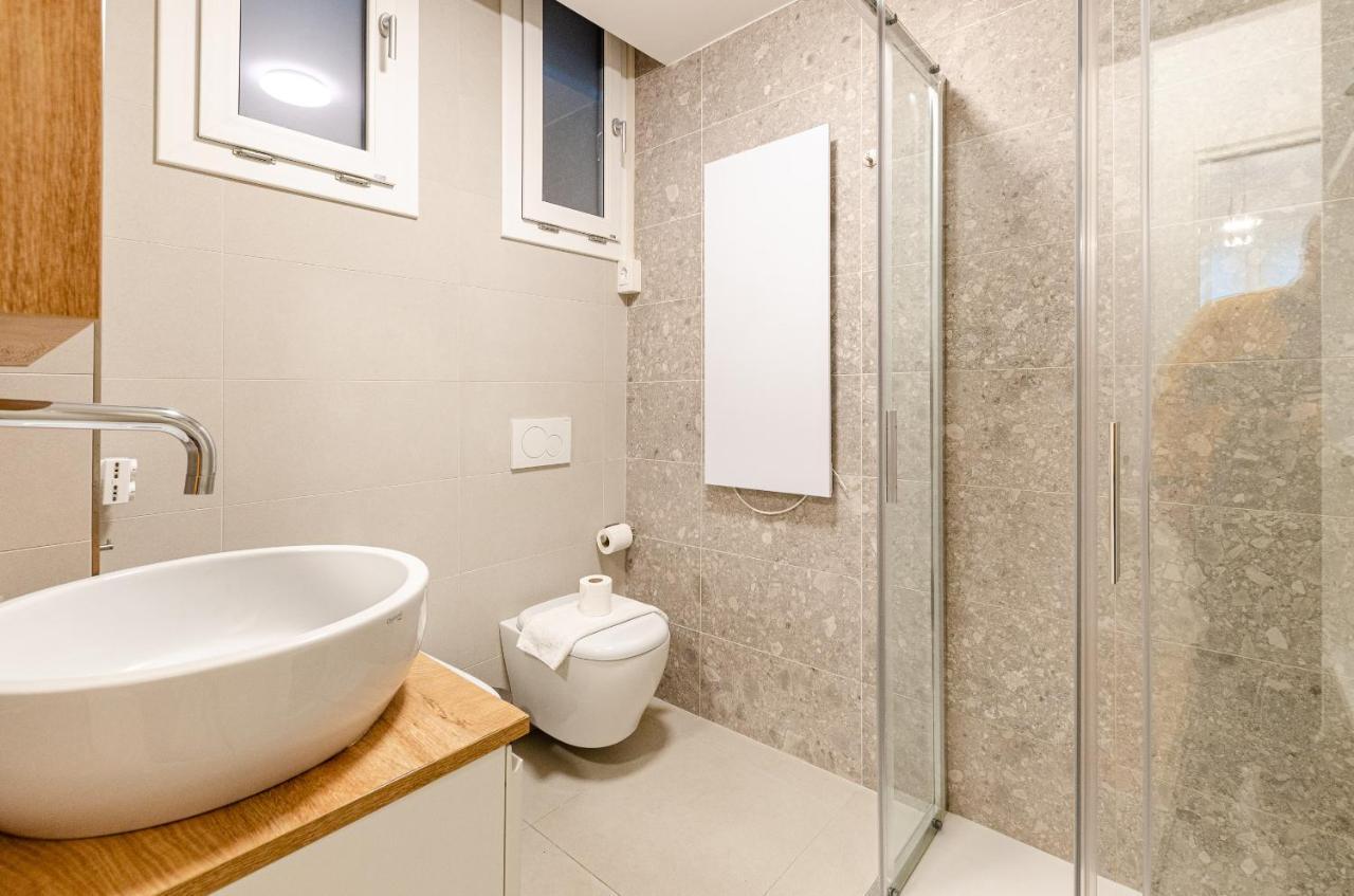 Design Apartment - Porta Romana - Duomo Milan Bagian luar foto